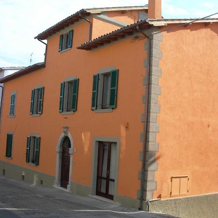 B&B Dimora Paolina Baschi Exterior photo
