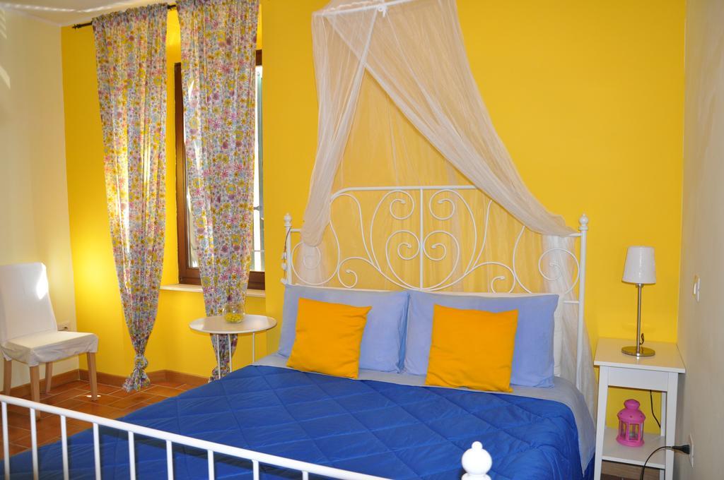 B&B Dimora Paolina Baschi Exterior photo